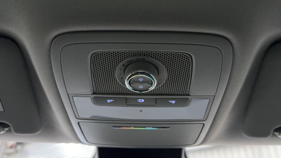 2024 MG Zst Essence, Automatic, 27975 km, On-Roof Controls/Sunglass holder