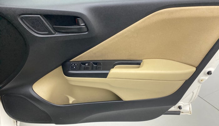 2015 Honda City SV CVT PETROL, Petrol, Automatic, 46,910 km, Driver Side Door Panels Control