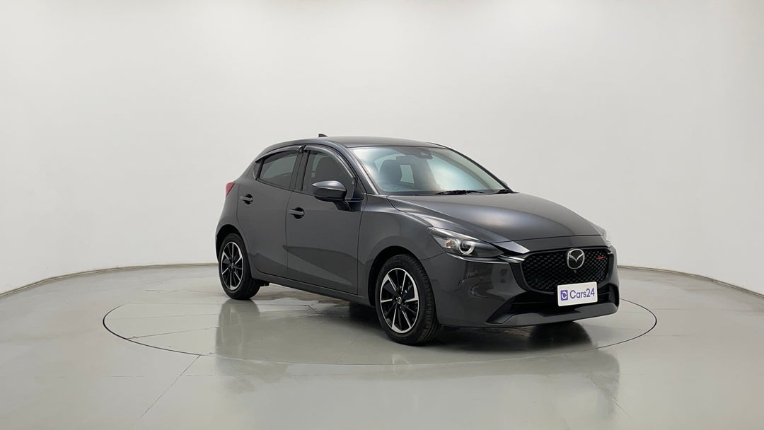 Right Front Diagonal (45- Degree) View