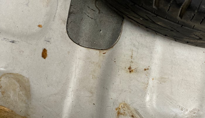 2015 Hyundai Xcent S 1.2 OPT, Petrol, Manual, 42,898 km, Boot floor - Slight discoloration