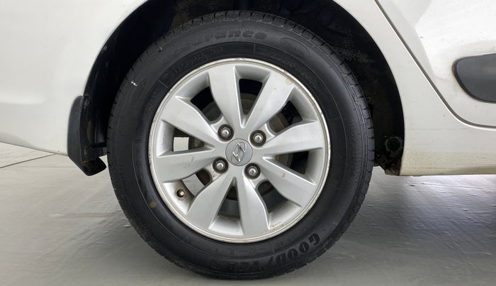 2015 Hyundai Xcent S 1.2 OPT, Petrol, Manual, 42,898 km, Right Rear Wheel