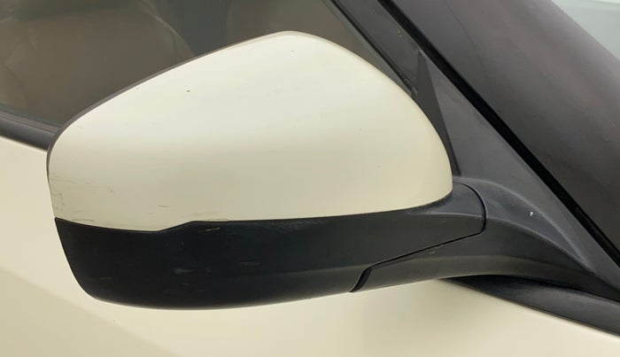 2019 Mahindra XUV300 W6 1.5 DIESEL, Diesel, Manual, 63,140 km, Right rear-view mirror - Minor scratches