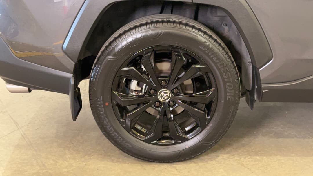 2024 Toyota RAV4 Cruiser (AWD) Hybrid, Automatic, 59726 km, Right Rear Wheel