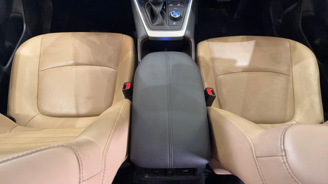 2024 Toyota RAV4 Cruiser (AWD) Hybrid, Automatic, 59726 km, Center Console