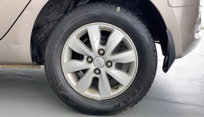 2013 Hyundai i20 SPORTZ 1.2 VTVT, Petrol, Manual, 56,600 km, Left Rear Wheel