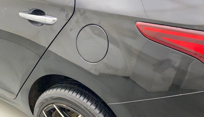 2017 Hyundai Verna 1.6 VTVT SX (O) AT, Petrol, Automatic, 72,940 km, Left quarter panel - Minor scratches