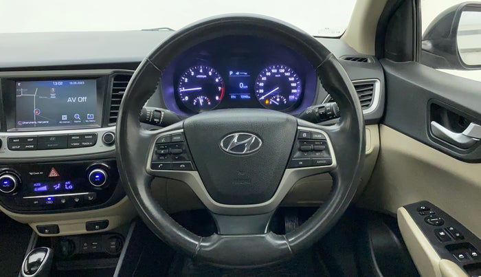 2017 Hyundai Verna 1.6 VTVT SX (O) AT, Petrol, Automatic, 72,940 km, Steering Wheel Close Up