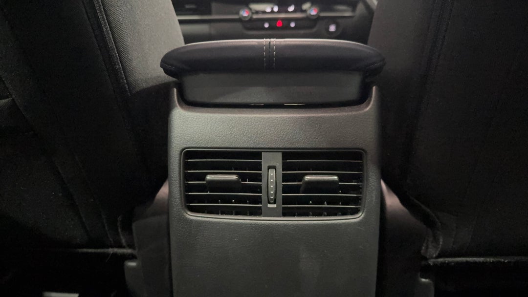 Rear A/C Vent