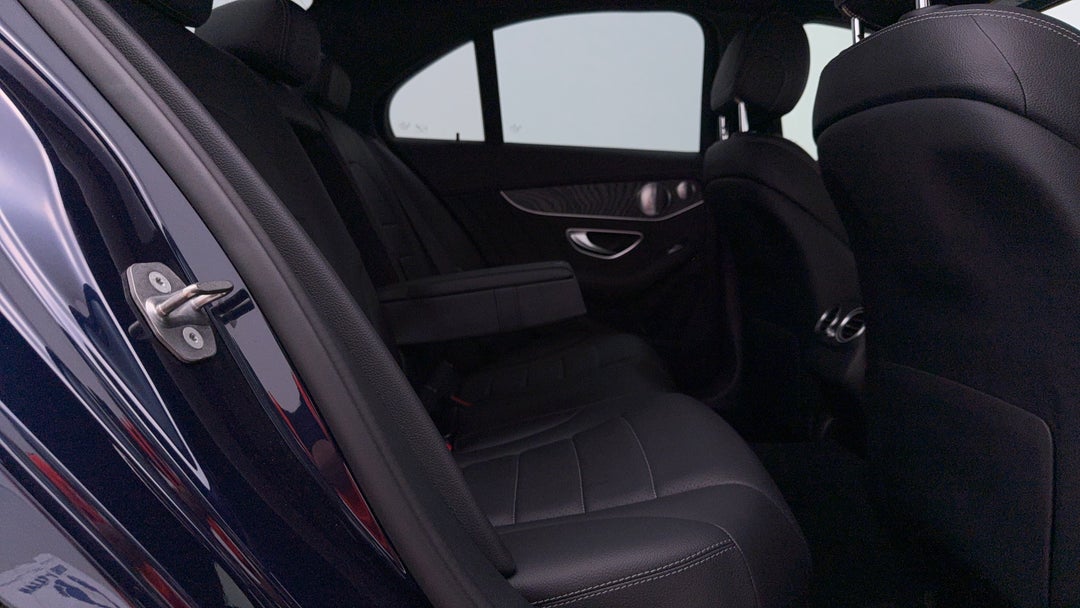 2019 Mercedes-benz C200 C200, Automatic, 35121 km, Right Side Rear Door Cabin View