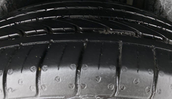 2020 Maruti Ciaz ALPHA 1.5 AT SHVS, Petrol, Automatic, 11,169 km, Left Rear Tyre Tread
