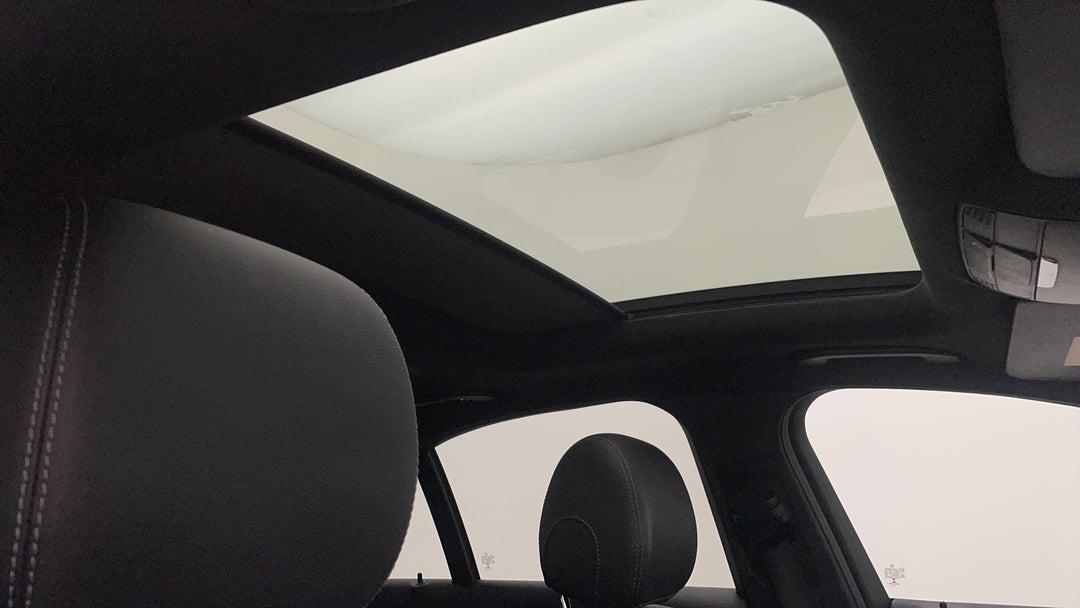 Interior Sunroof/Moonroof