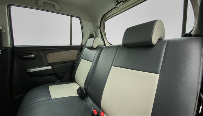 2013 Maruti Wagon R 1.0 VXI, Petrol, Manual, 22,080 km, Right Side Rear Door Cabin