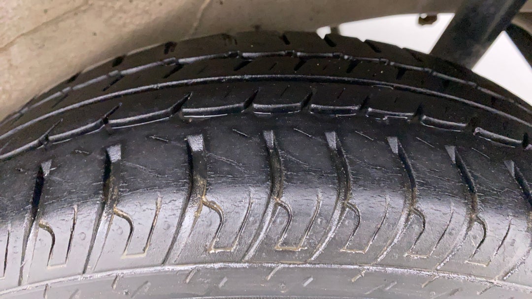 Left Rear Tyre Tread