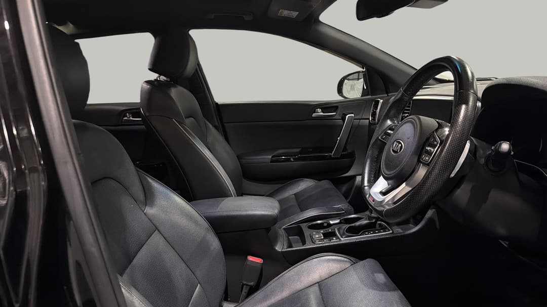 2021 Kia Sportage Gt-line (AWD), Automatic, 66385 km, Right Side Front Door Cabin View