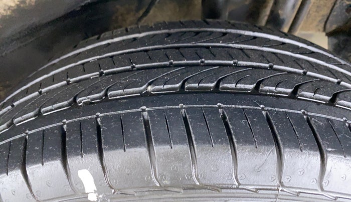 2018 Tata NEXON XE, Petrol, Manual, 15,852 km, Left Rear Tyre Tread