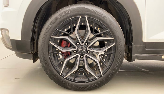 2022 Hyundai ALCAZAR 2.0 SIGNATURE (O) AT 6STR, Petrol, Automatic, 10,456 km, Left Front Wheel