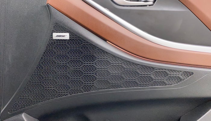 2022 Hyundai ALCAZAR 2.0 SIGNATURE (O) AT 6STR, Petrol, Automatic, 10,456 km, Speaker