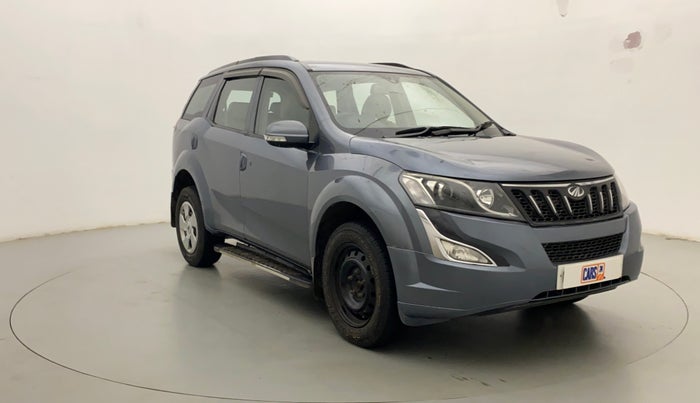 2017 Mahindra XUV500 W4, Diesel, Manual, 57,965 km, Right Front Diagonal