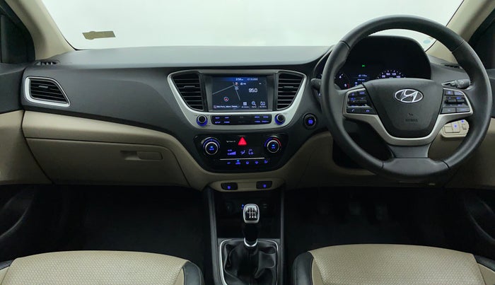 2018 Hyundai Verna 1.6 SX (O) CRDI MT, Diesel, Manual, 30,519 km, Dashboard