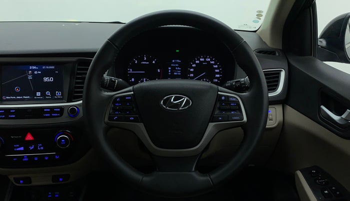 2018 Hyundai Verna 1.6 SX (O) CRDI MT, Diesel, Manual, 30,519 km, Steering Wheel Close Up