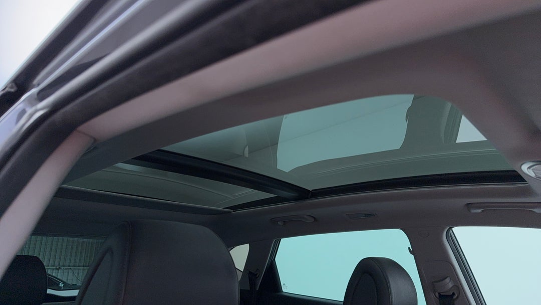 Interior Sunroof/Moonroof