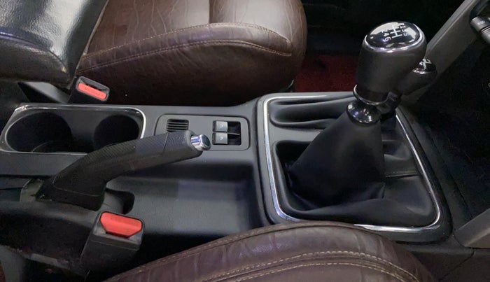 2020 Mahindra Thar LX HARD TOP 4WD MT, Diesel, Manual, 29,743 km, Gear Lever
