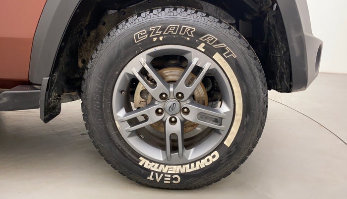 2020 Mahindra Thar LX HARD TOP 4WD MT, Diesel, Manual, 29,743 km, Right Front Wheel