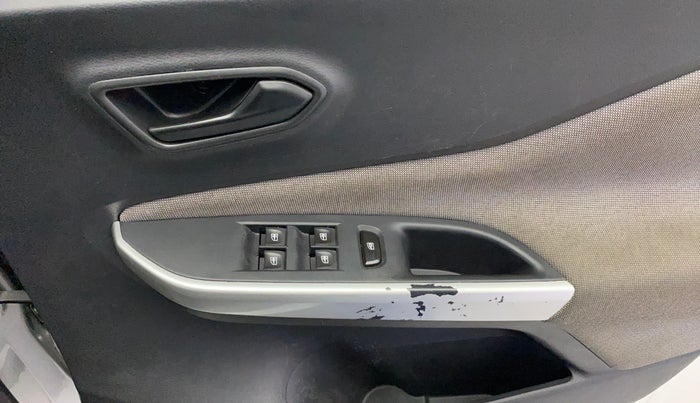 2021 Nissan MAGNITE XE, Petrol, Manual, 27,576 km, Driver Side Door Panels Control