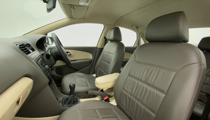 2011 Volkswagen Vento TRENDLINE DIESEL 1.6, Diesel, Manual, 78,337 km, Right Side Front Door Cabin