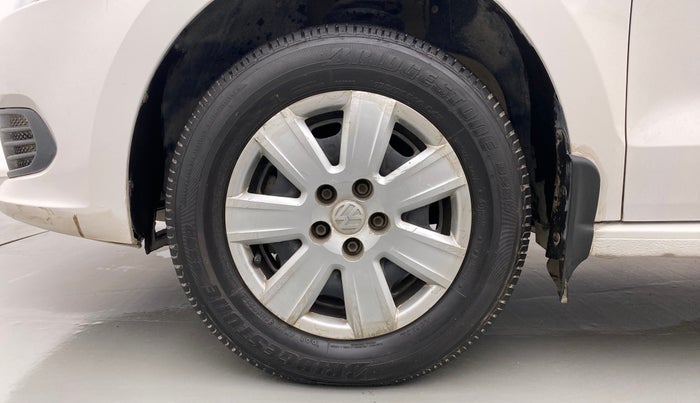 2011 Volkswagen Vento TRENDLINE DIESEL 1.6, Diesel, Manual, 78,337 km, Left Front Wheel