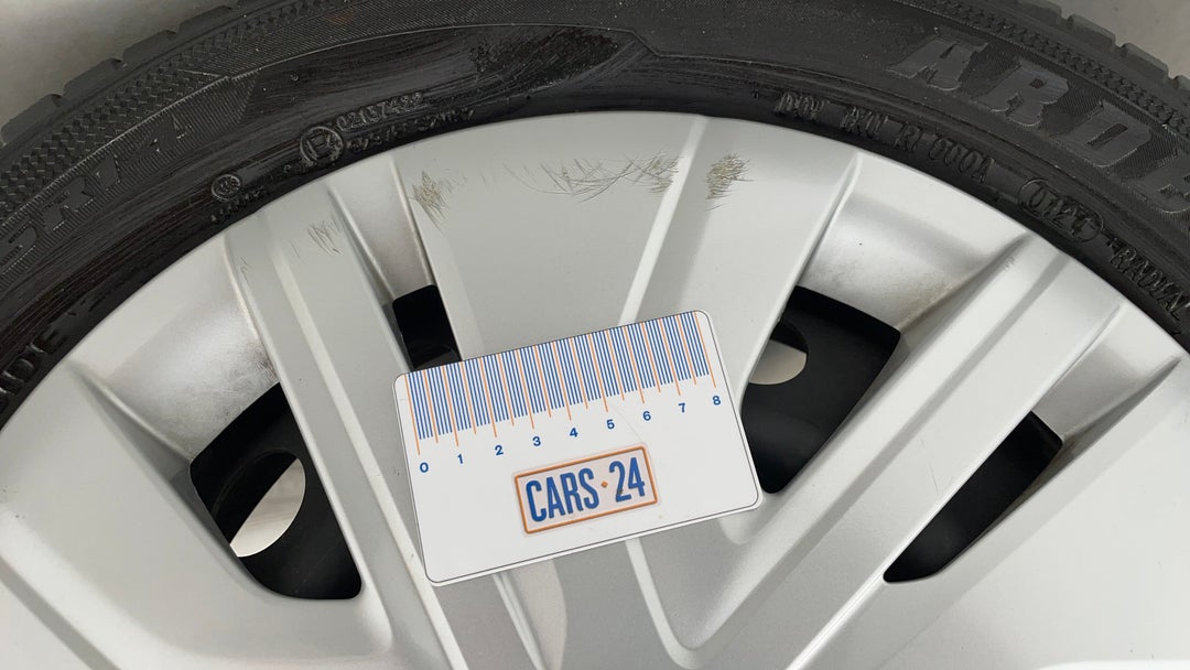 Wheels Hubcap Front LHS Gutter Rash