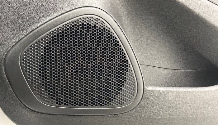 2018 Renault Captur RXE PETROL MT, Petrol, Manual, 26,678 km, Speaker