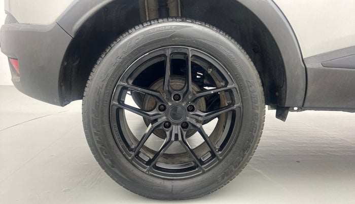 2018 Renault Captur RXE PETROL MT, Petrol, Manual, 26,678 km, Right Rear Wheel
