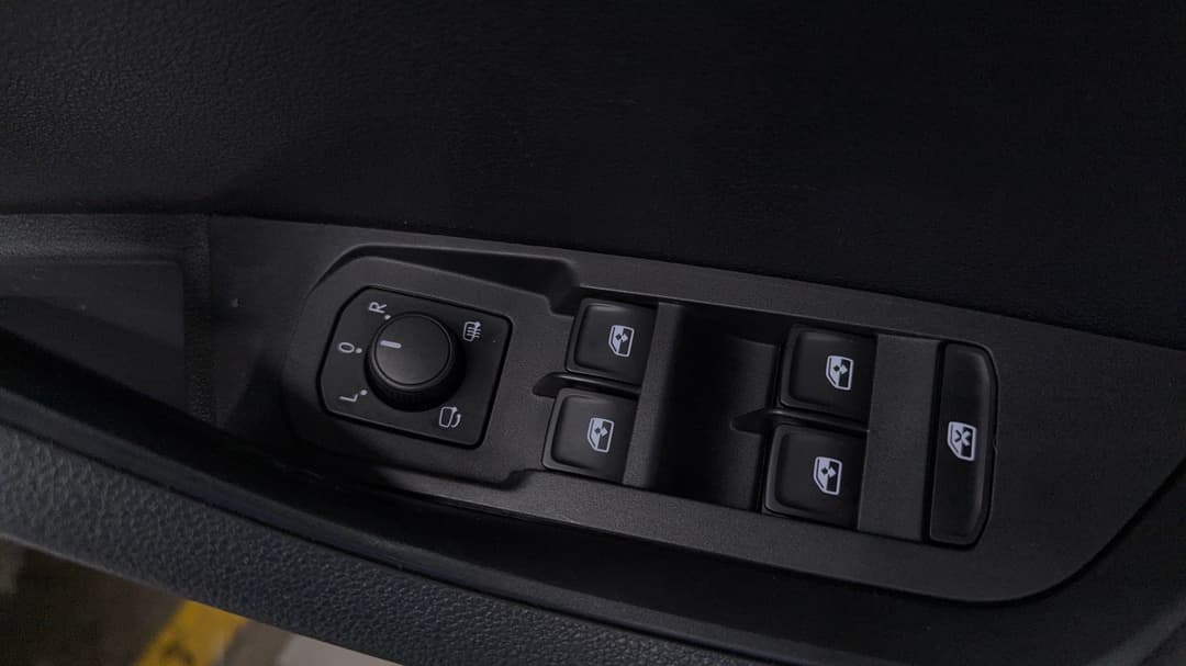 2022 SKODA Karoq Style 110tsi, Automatic, 30313 km, Drivers Side Door Panel Controls