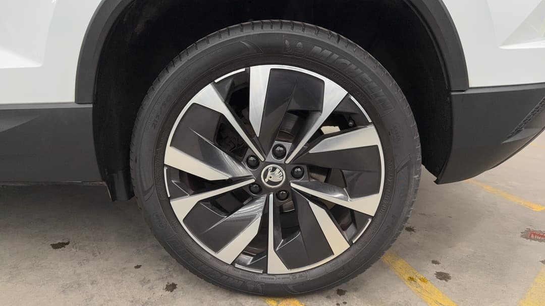 2022 SKODA Karoq Style 110tsi, Automatic, 30313 km, Left Rear Wheel