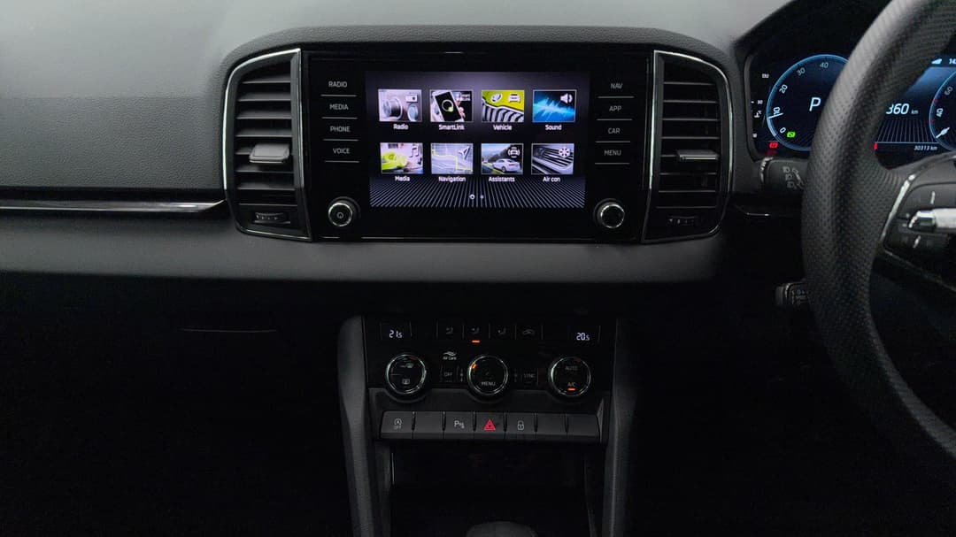 2022 SKODA Karoq Style 110tsi, Automatic, 30313 km, Center Console