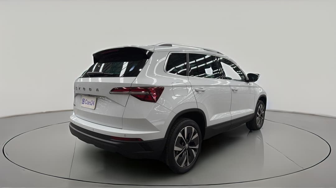2022 SKODA Karoq Style 110tsi, Automatic, 30313 km, Right Back Diagonal (45- Degree) View