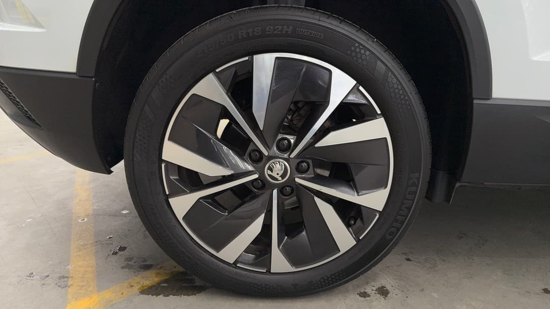 2022 SKODA Karoq Style 110tsi, Automatic, 30313 km, Right Rear Wheel