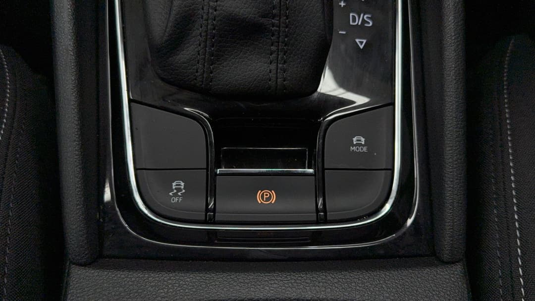 2022 SKODA Karoq Style 110tsi, Automatic, 30313 km, Handbrake