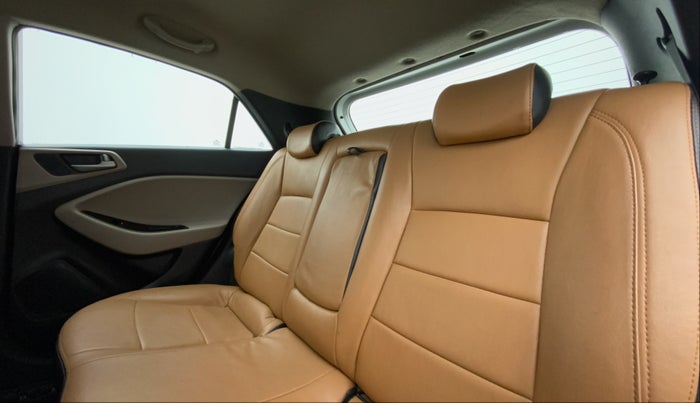 2018 Hyundai Elite i20 ASTA 1.4 CRDI (O), Diesel, Manual, 78,251 km, Right Side Rear Door Cabin