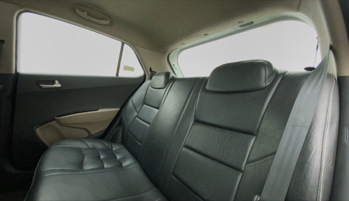 2014 Hyundai Grand i10 SPORTZ 1.2 KAPPA VTVT, Petrol, Manual, 44,148 km, Right Side Rear Door Cabin