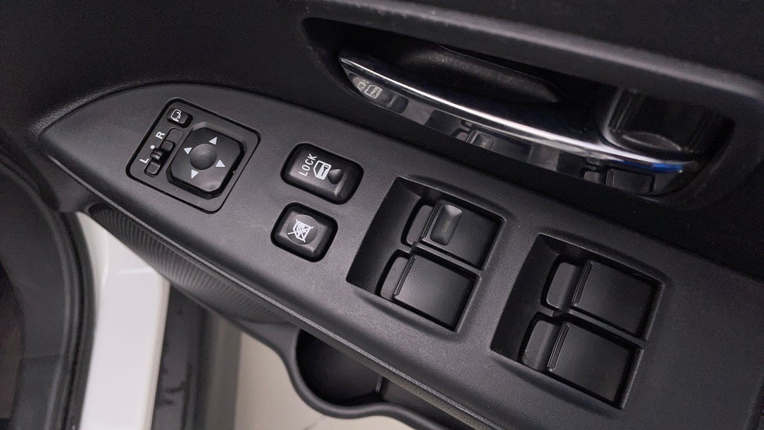 Drivers Side Door Panel Controls