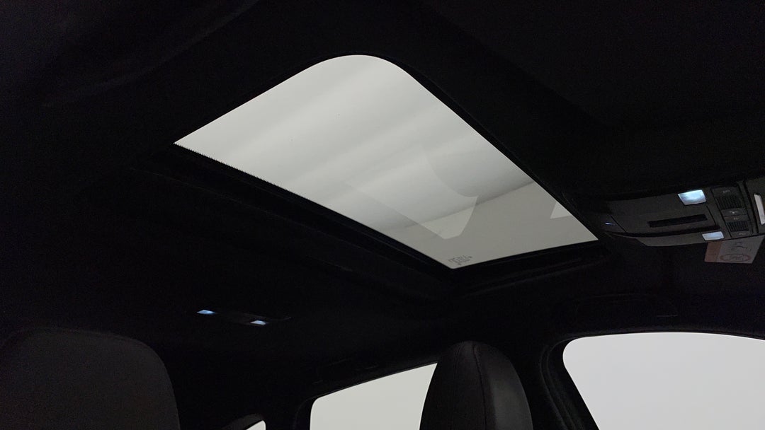 Interior Sunroof/Moonroof