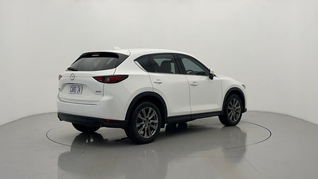 Right Back Diagonal (45- Degree) View