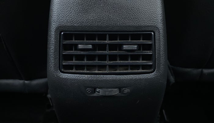2016 Hyundai Elite i20 ASTA 1.2, Petrol, Manual, 49,815 km, Rear AC Vents