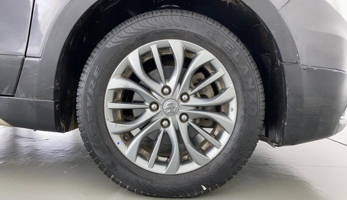 2017 Maruti S Cross ZETA 1.3, Diesel, Manual, 37,911 km, Right Front Wheel