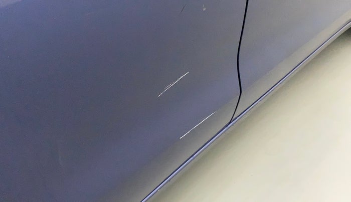 2018 Maruti Dzire VXI AMT, Petrol, Automatic, 51,852 km, Right rear door - Minor scratches
