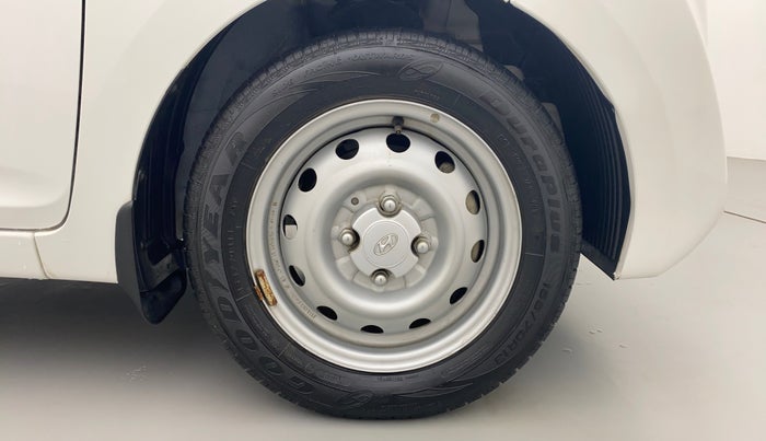 2018 Hyundai Eon D LITE PLUS, Petrol, Manual, 5,705 km, Right Front Wheel