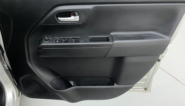 2020 Maruti New Wagon-R VXI 1.0, Petrol, Manual, 31,600 km, Driver Side Door Panels Control
