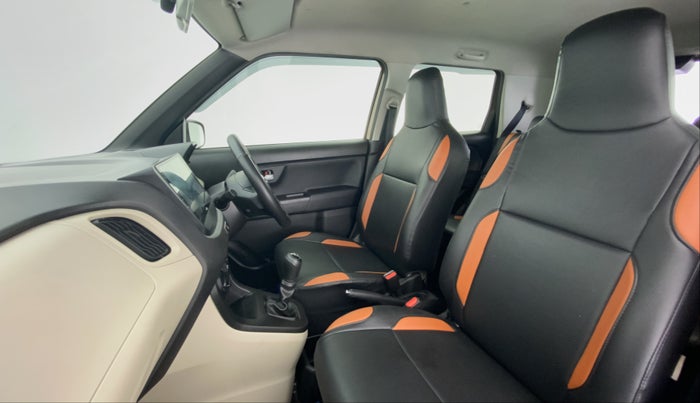 2021 Maruti New Wagon-R VXI 1.0, Petrol, Manual, 5,560 km, Right Side Front Door Cabin